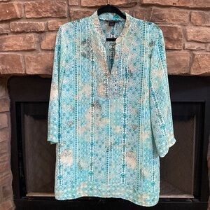 City View teal blouse with silver embellishments. Large.
